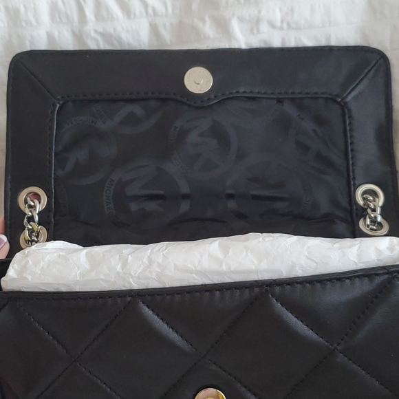 MK Michael Kors Hamilton Leather Clutch Handbag - Picture 13 of 16